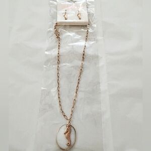 Rose Gold Seahorse Pendant Necklace - Women Jewelry